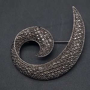 Lady Remington Faux Marcasite Silver Tone Brooch Spiral Design Vintage LR